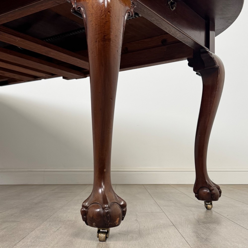 Antique 20th Century Extending Dining Table In Mahogany View VII