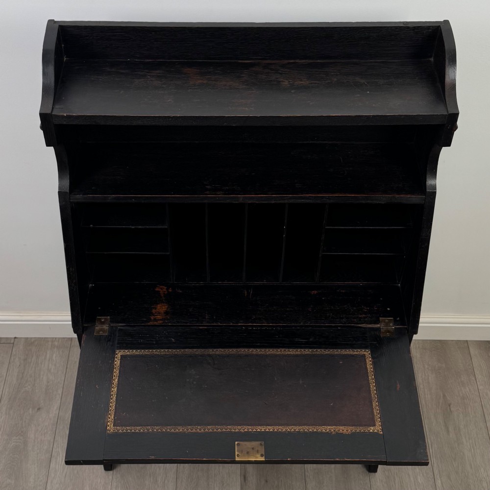 Antique 19th Century Victorian Green Man Bureau In Oak View XII