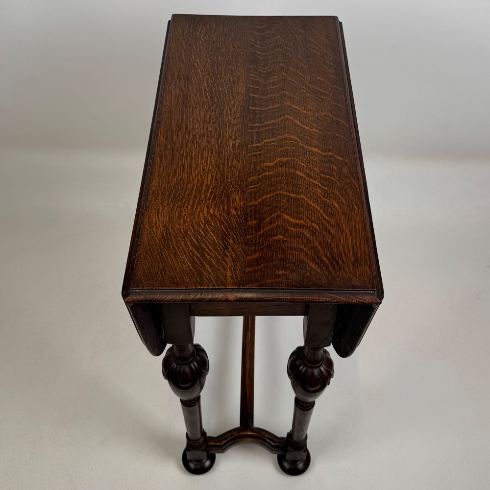Antique 20th Century Small Drop Leaf Side Table In Oak View X