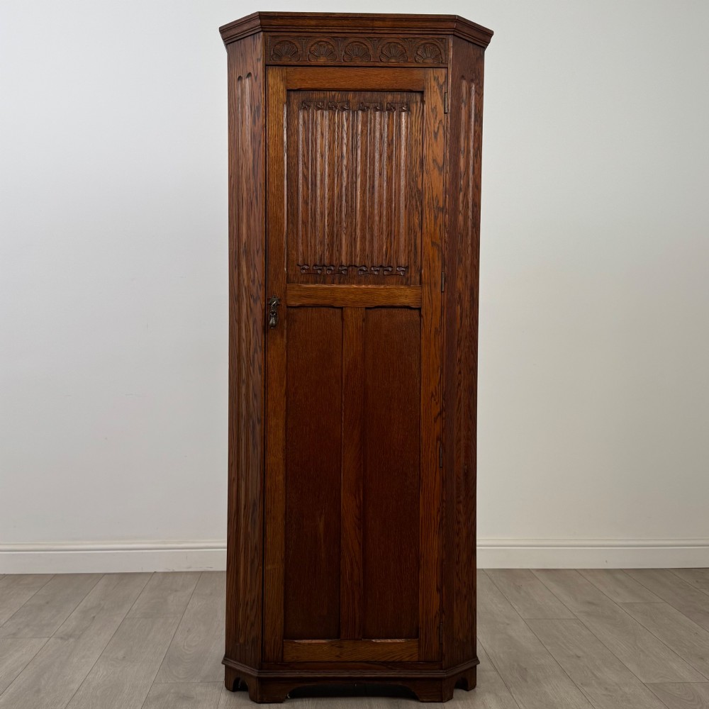 Antique 20th Century Edwardian Wardrobe In Oak