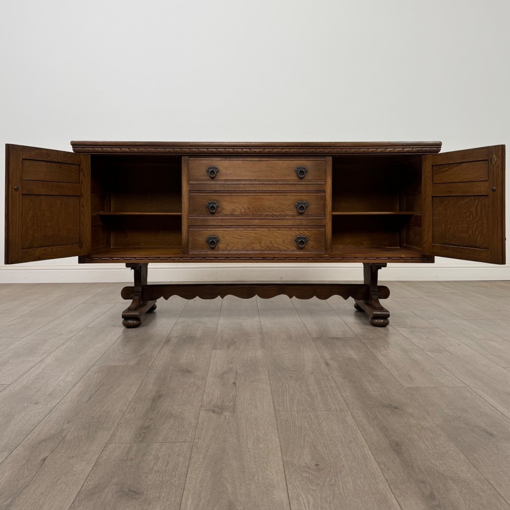 Antique 20th Century Carved Sideboard In Oak View II