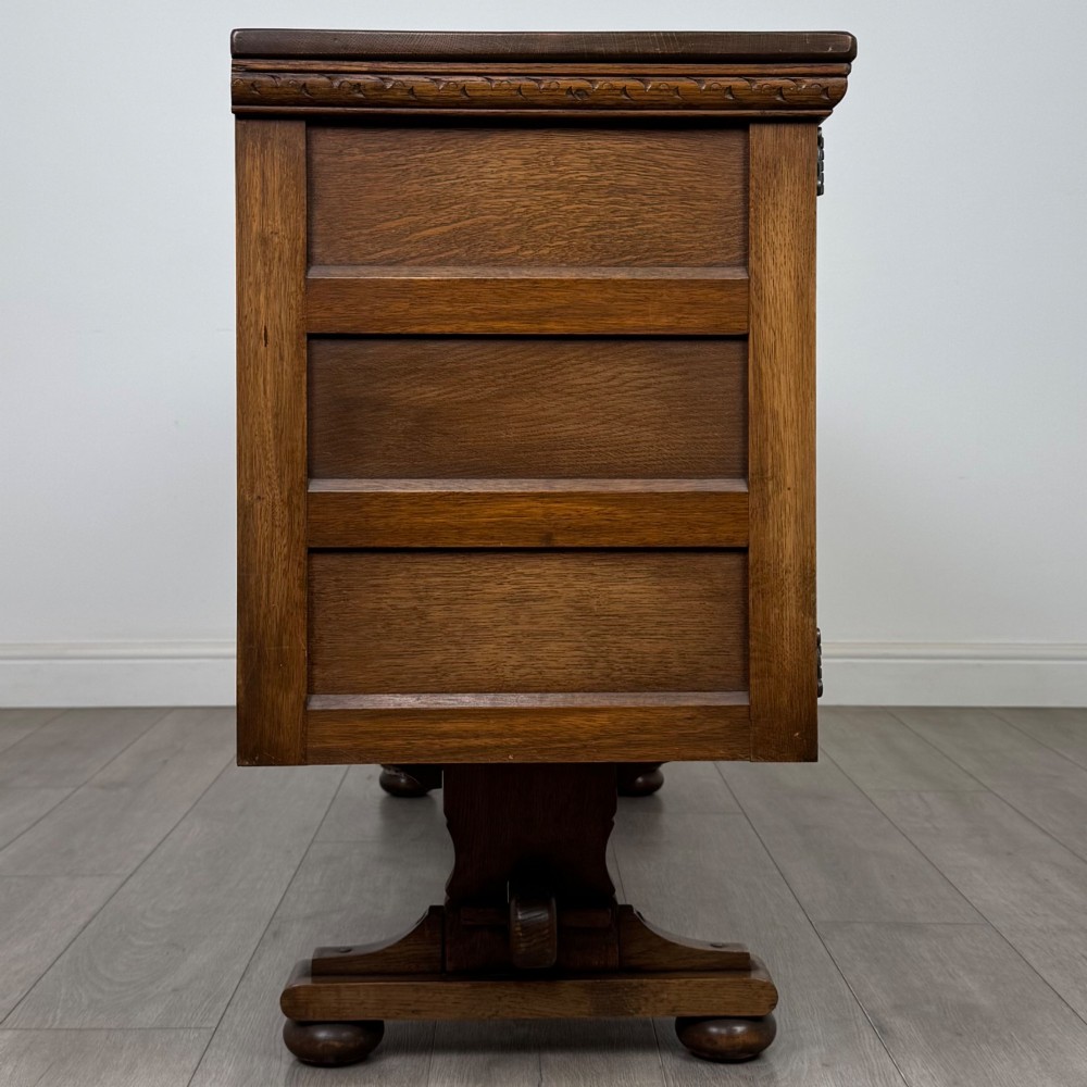 Antique 20th Century Carved Sideboard In Oak View VIII