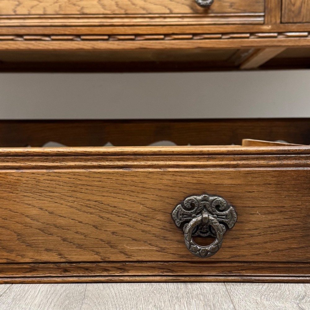 Antique 20th Century Carved Sideboard In Oak View XII