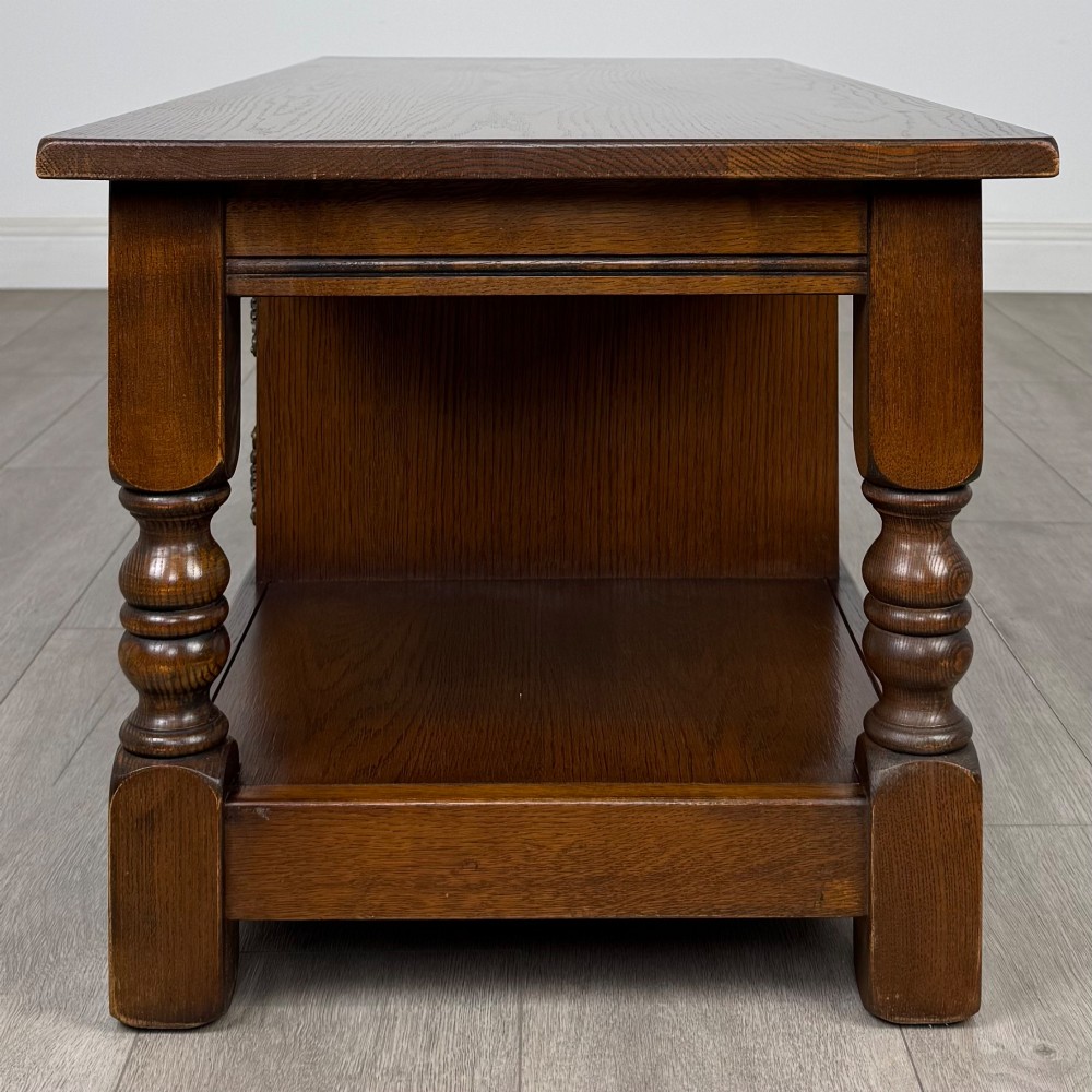 Antique 20th Century Linenfold Coffee Table In Oak View IV