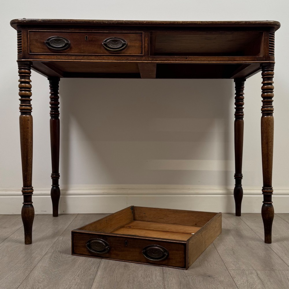 Antique 18th Century Georgian Writing Table In Mahogany View X