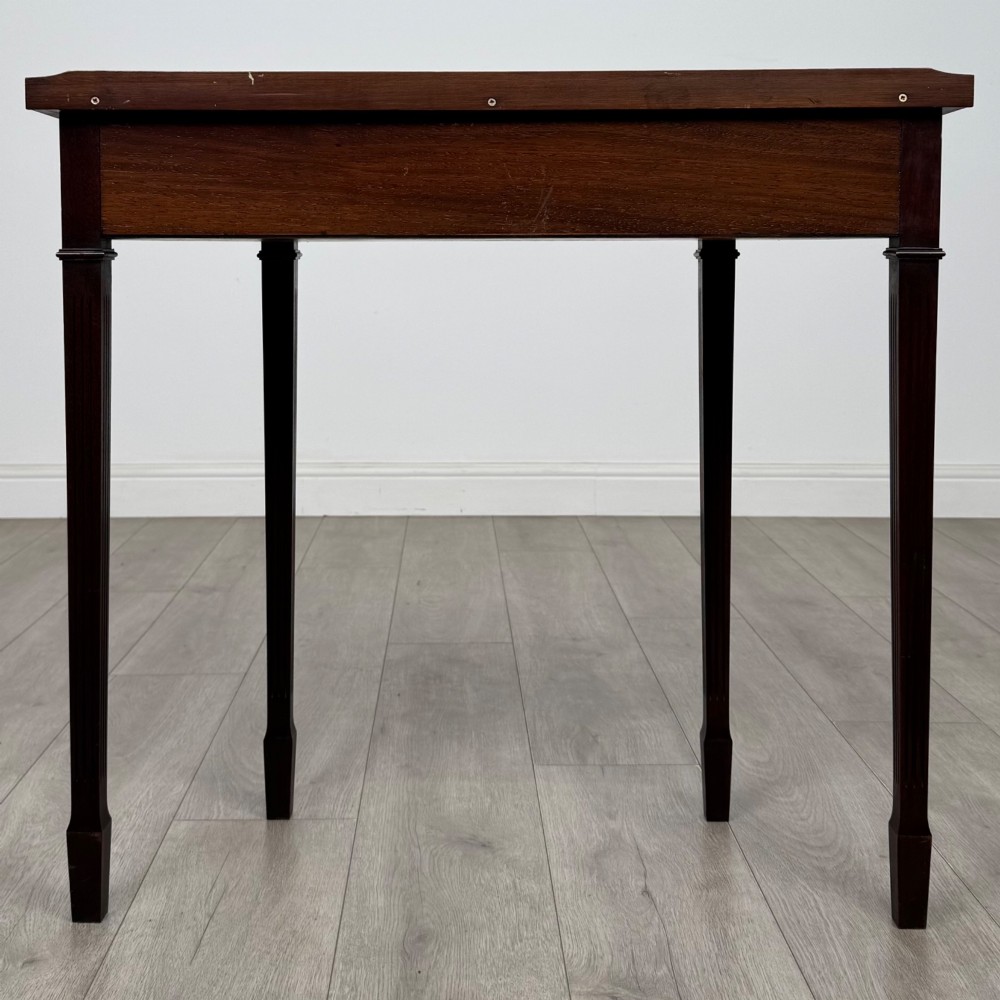 Antique 20th Century Small Serpentine Side Table In Mahogany View V