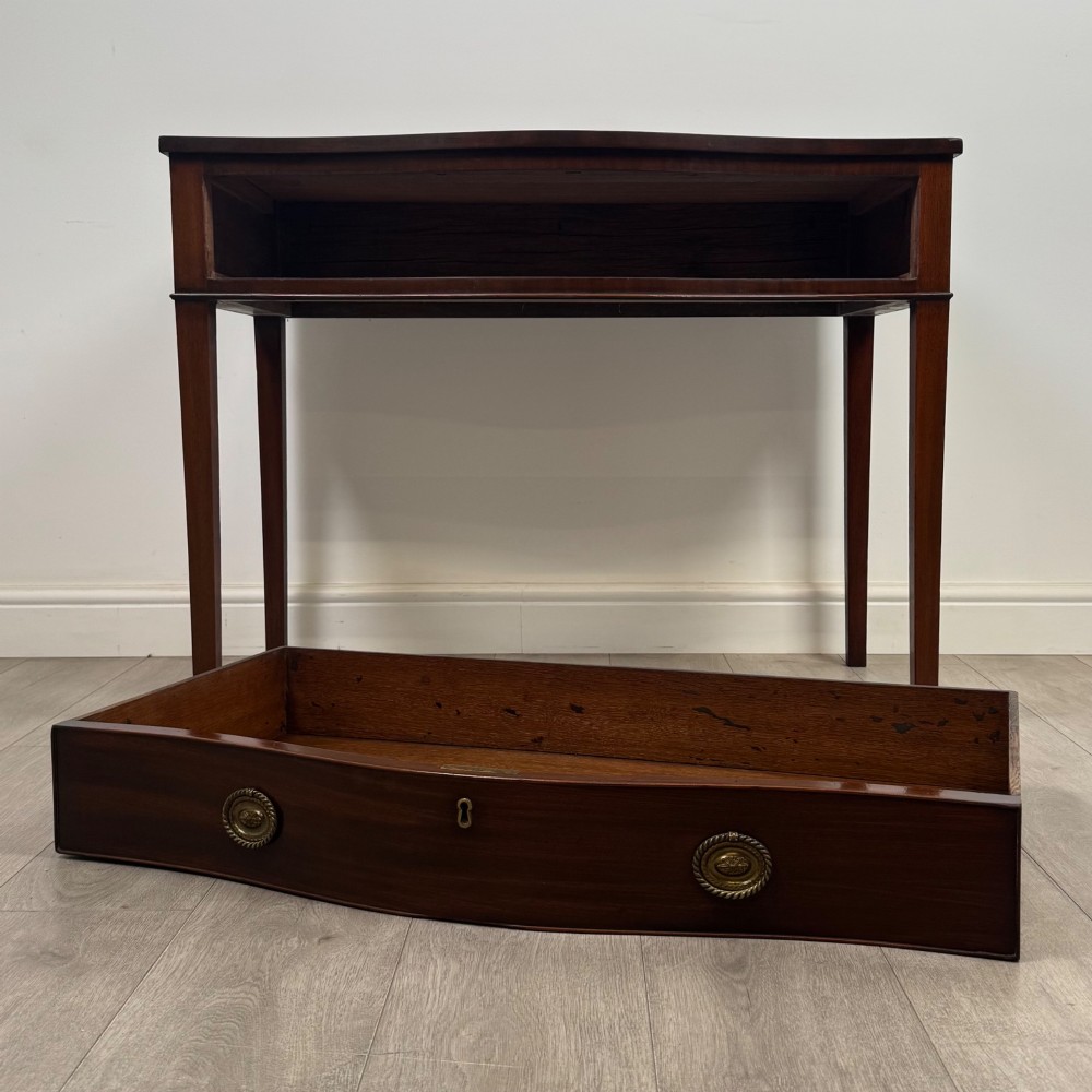 Antique 19th Century Serpentine Writing Table In Mahogany View X