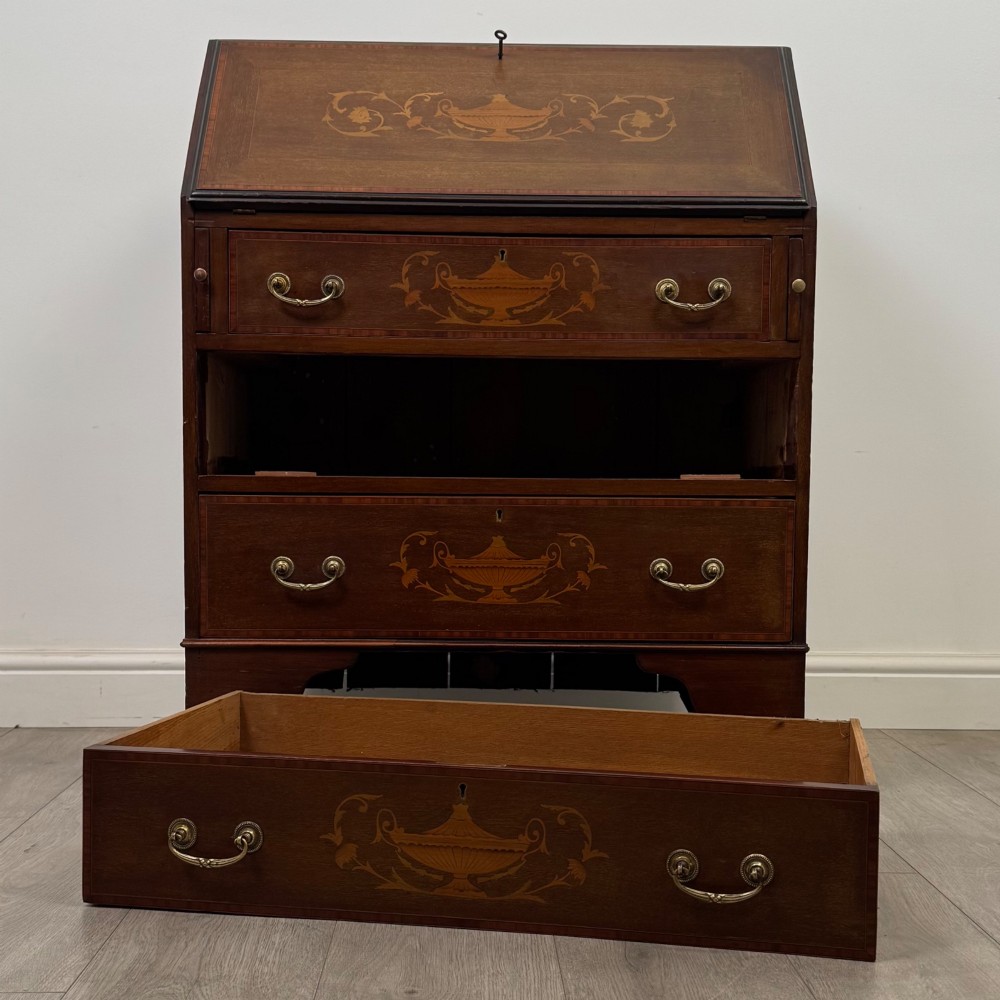 Antique 20th Century Inlaid Edwardian Bureau In Mahogany View XII