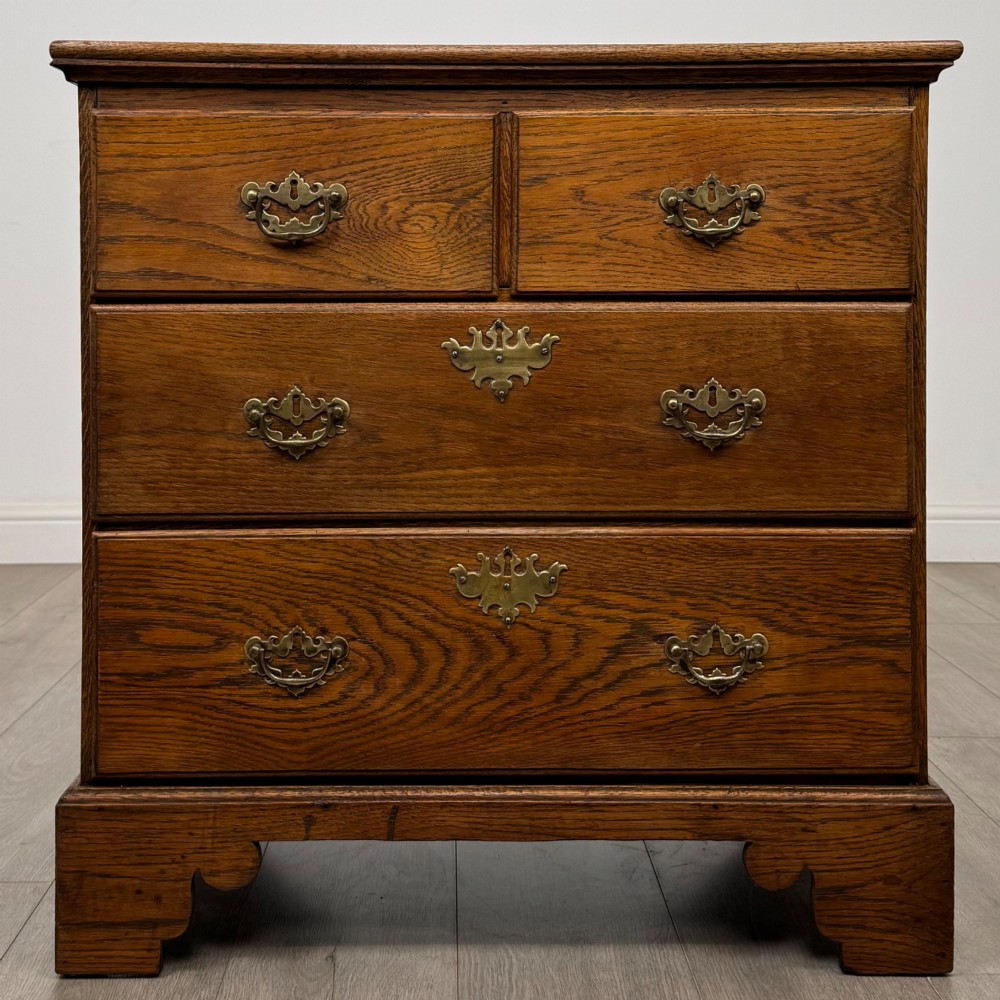 Antique 20th Century Small Chest Of Drawers In Oak