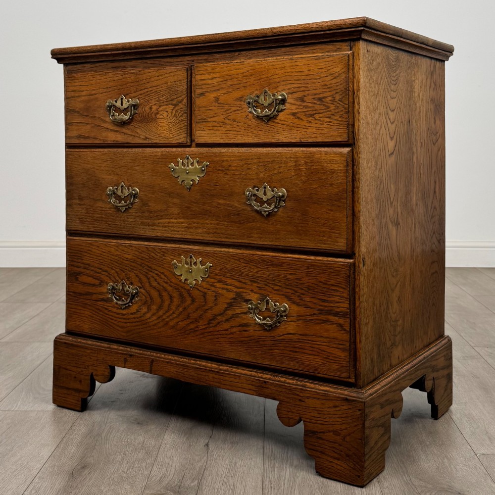 Antique 20th Century Small Chest Of Drawers In Oak View II