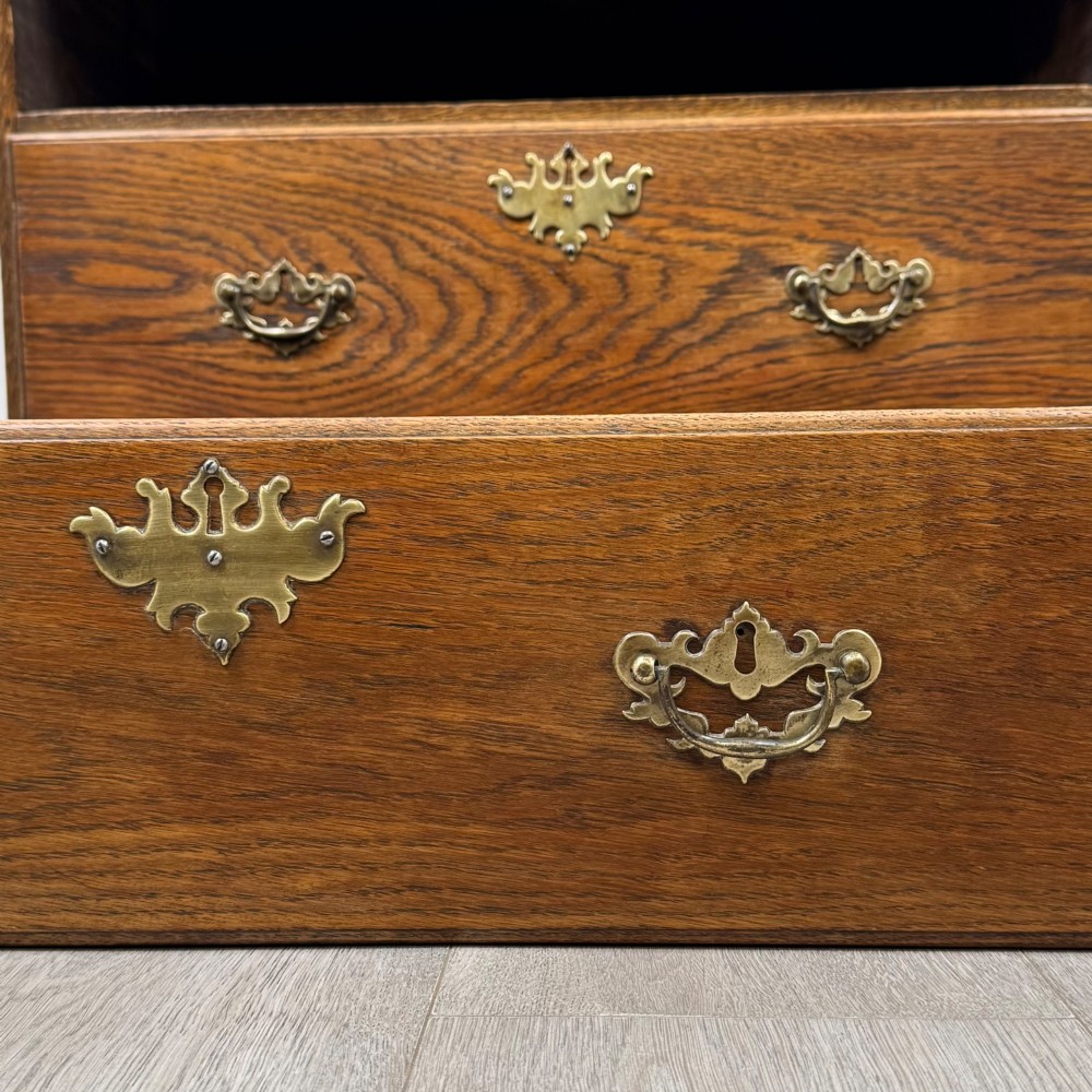 Antique 20th Century Small Chest Of Drawers In Oak View XI