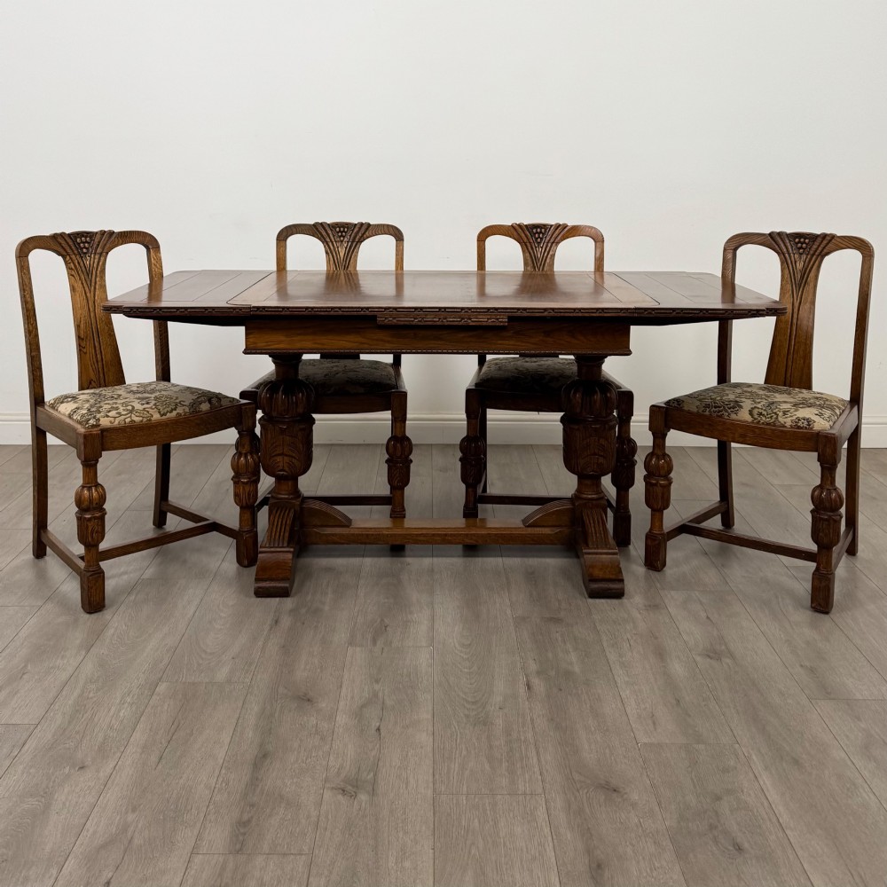 Antique 20th Century Oak Dining Table With 4 Dining Chairs
