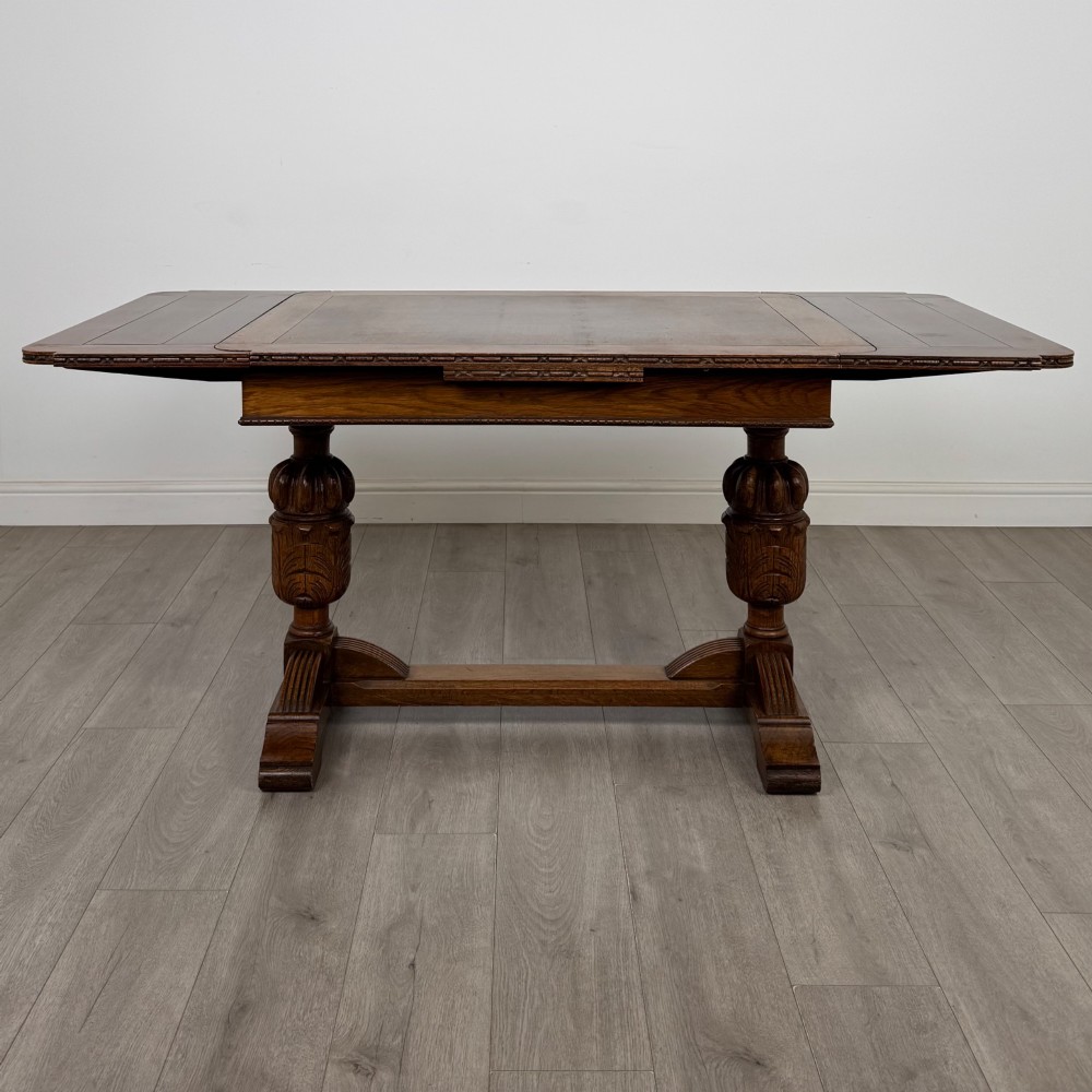 Antique 20th Century Oak Dining Table With 4 Dining Chairs View III