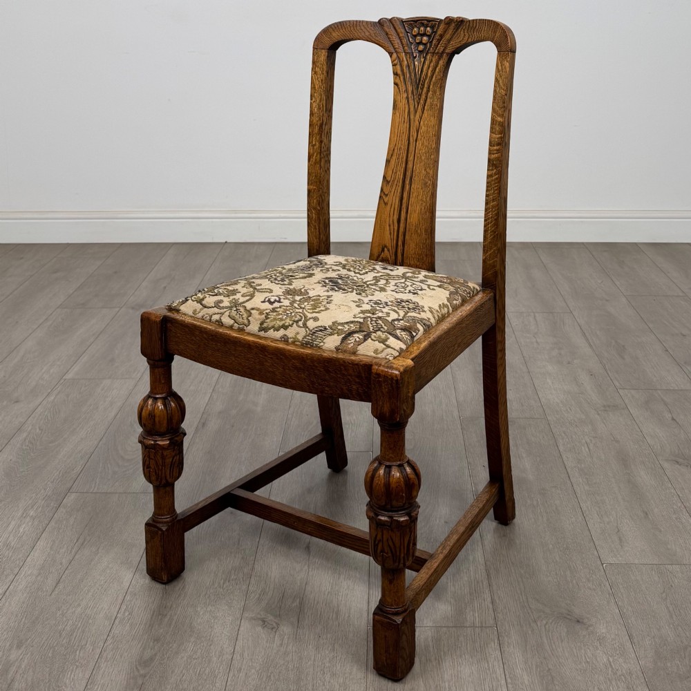 Antique 20th Century Oak Dining Table With 4 Dining Chairs View IX