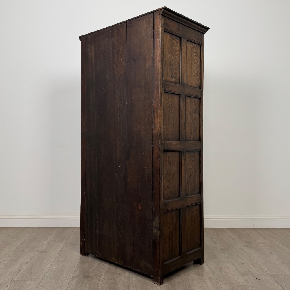 Antique 20th Century Fine Quality Small Oak Wardrobe View VII