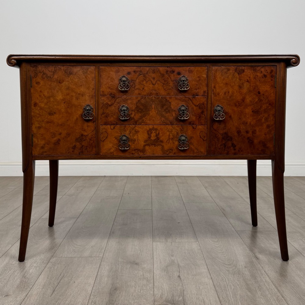 Antique 20th Century Edwardian Sideboard In Burr Walnut