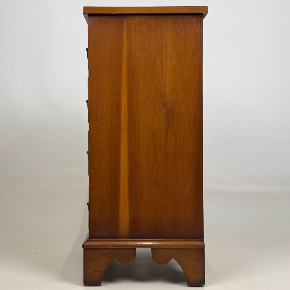 Antique 20th Century Small Chest Of Drawers In Yew Wood View III