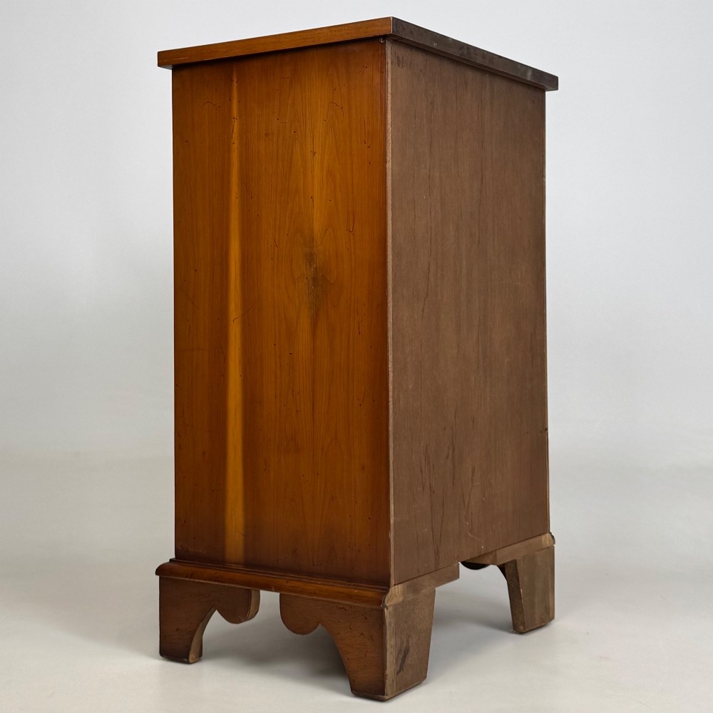 Antique 20th Century Small Chest Of Drawers In Yew Wood View IV