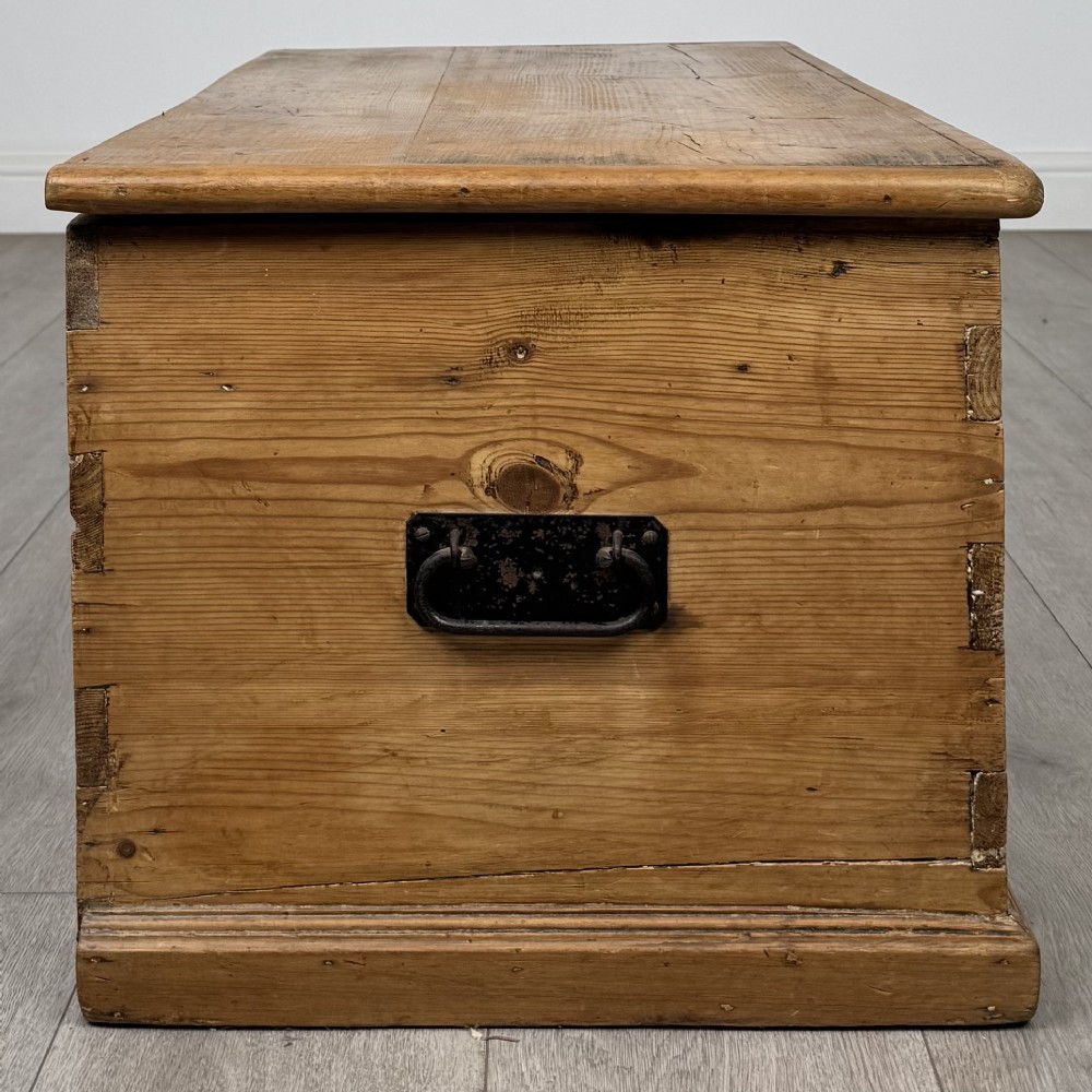 Antique 19th Century Victorian Blanket Box In Pine View VII