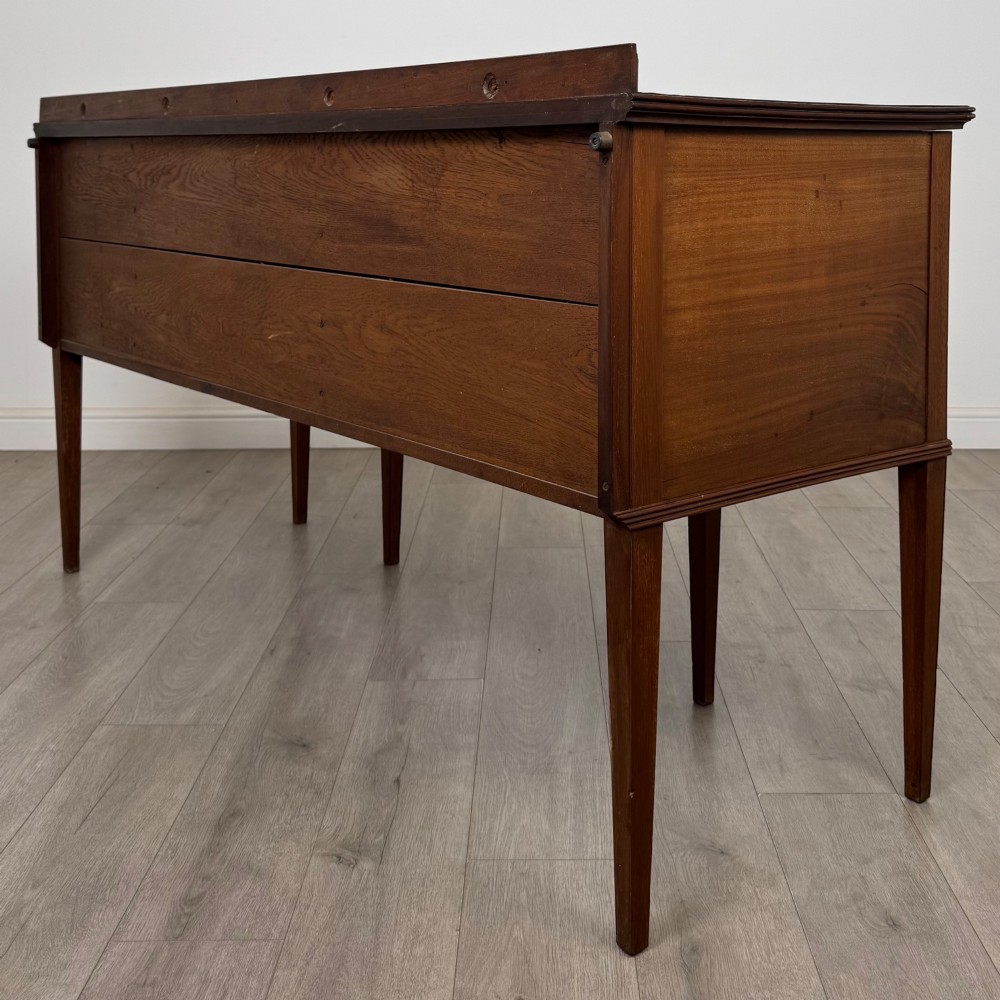 Antique 18th Century Large Georgian Sideboard In Mahogany View VII