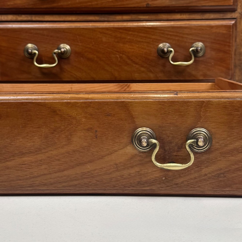 Antique 20th Century Small Chest Of Drawers In Mahogany View XI