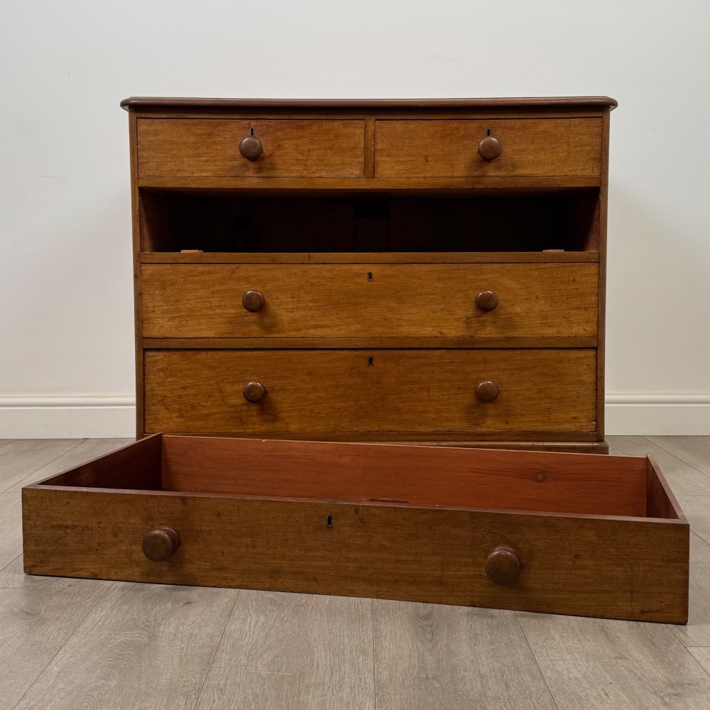 Antique 19th Century Victorian Chest Of Drawers In Mahogany View X