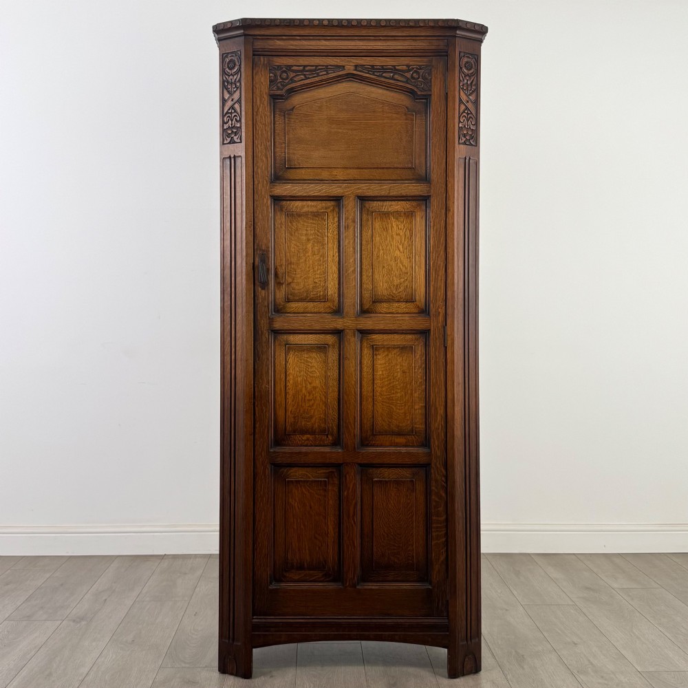 Antique 20th Century Edwardian Wardrobe In Oak