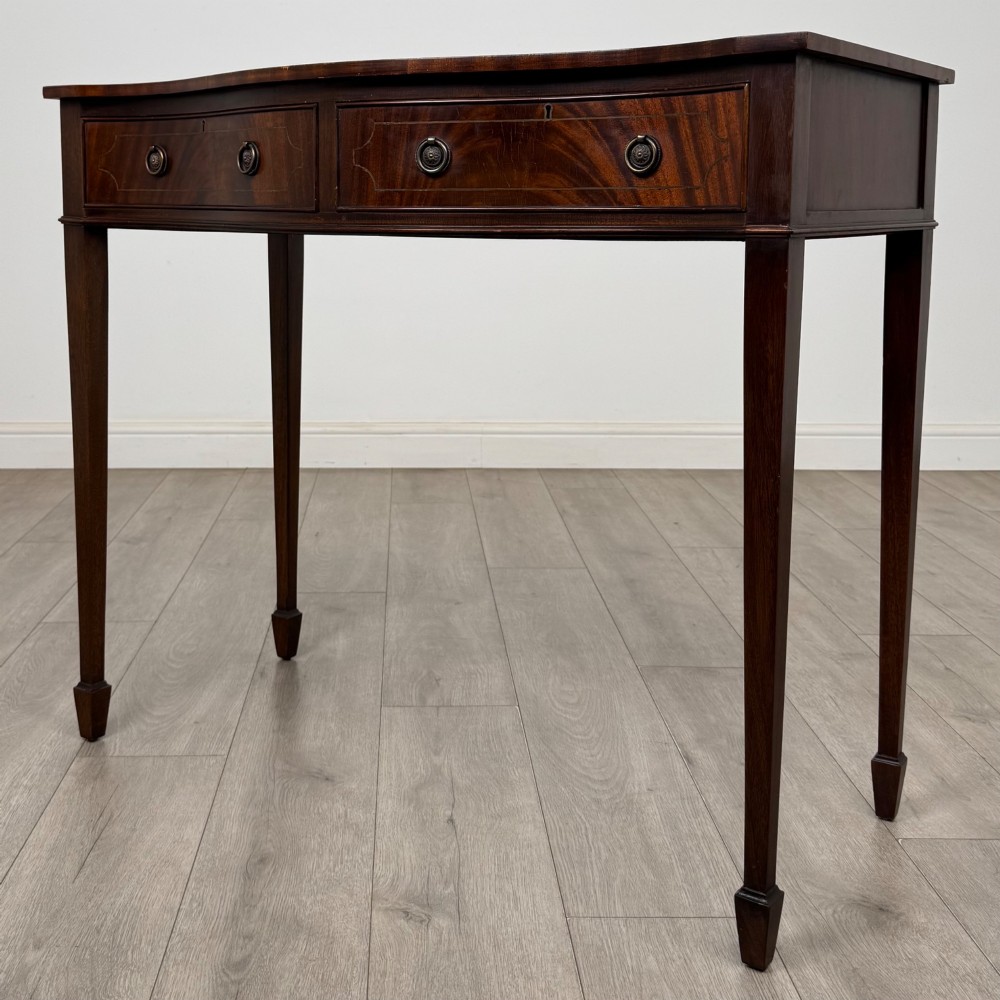 Antique 20th Century Serpentine Writing Table In Mahogany View II