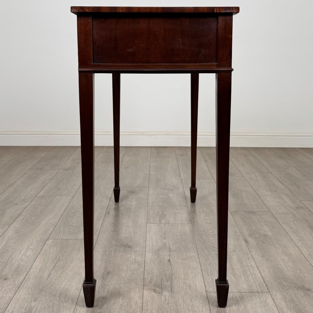 Antique 20th Century Serpentine Writing Table In Mahogany View VII