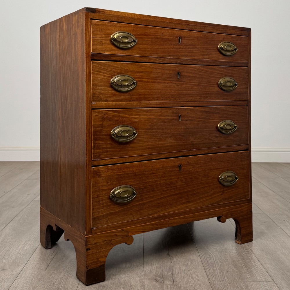 Antique 18th Century Small Georgian Chest Of Drawers In Mahogany View VIII