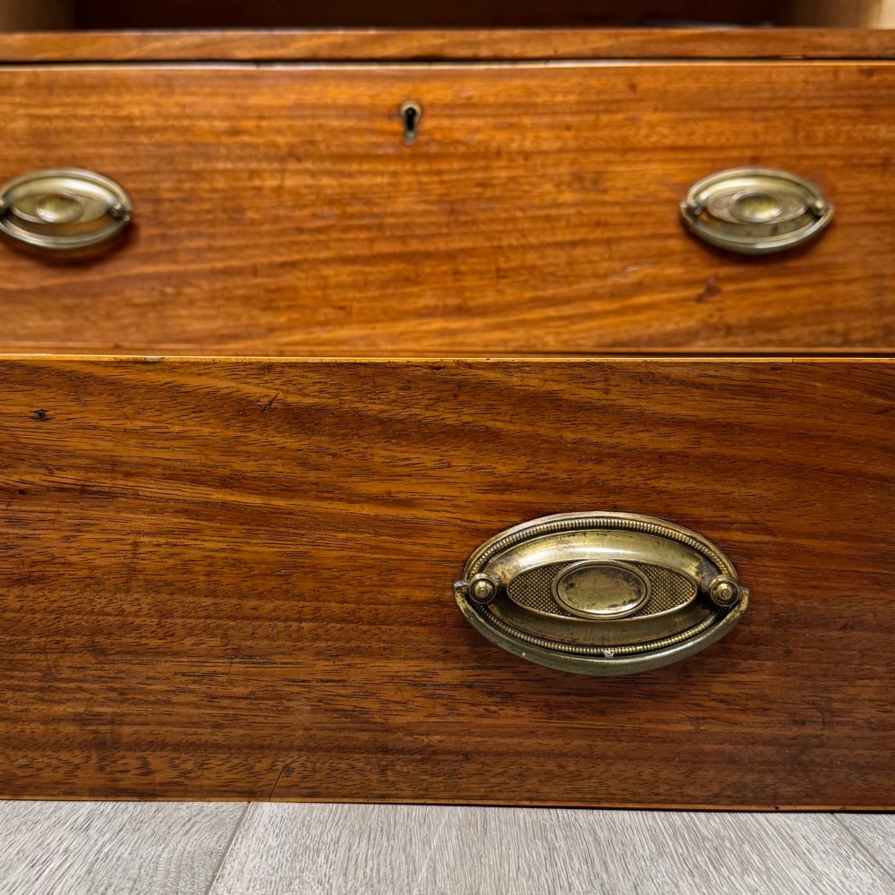 Antique 18th Century Small Georgian Chest Of Drawers In Mahogany View XI