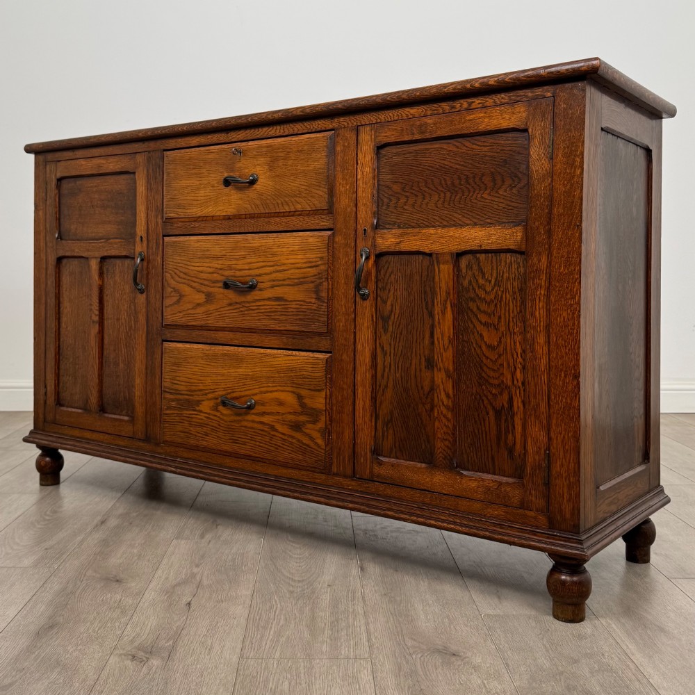 Antique 20th Century Good Quality Sideboard In Oak View III