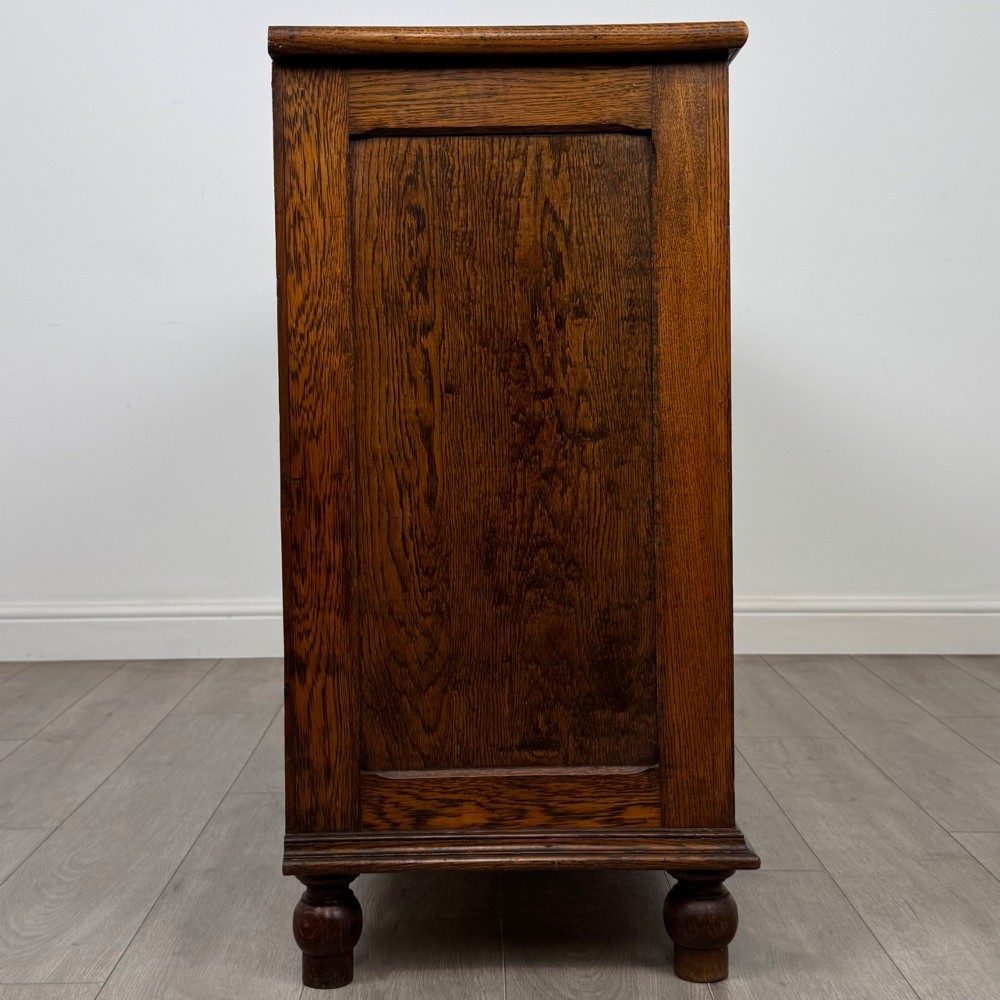 Antique 20th Century Good Quality Sideboard In Oak View VIII
