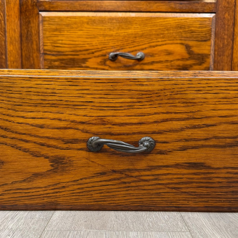 Antique 20th Century Good Quality Sideboard In Oak View XII