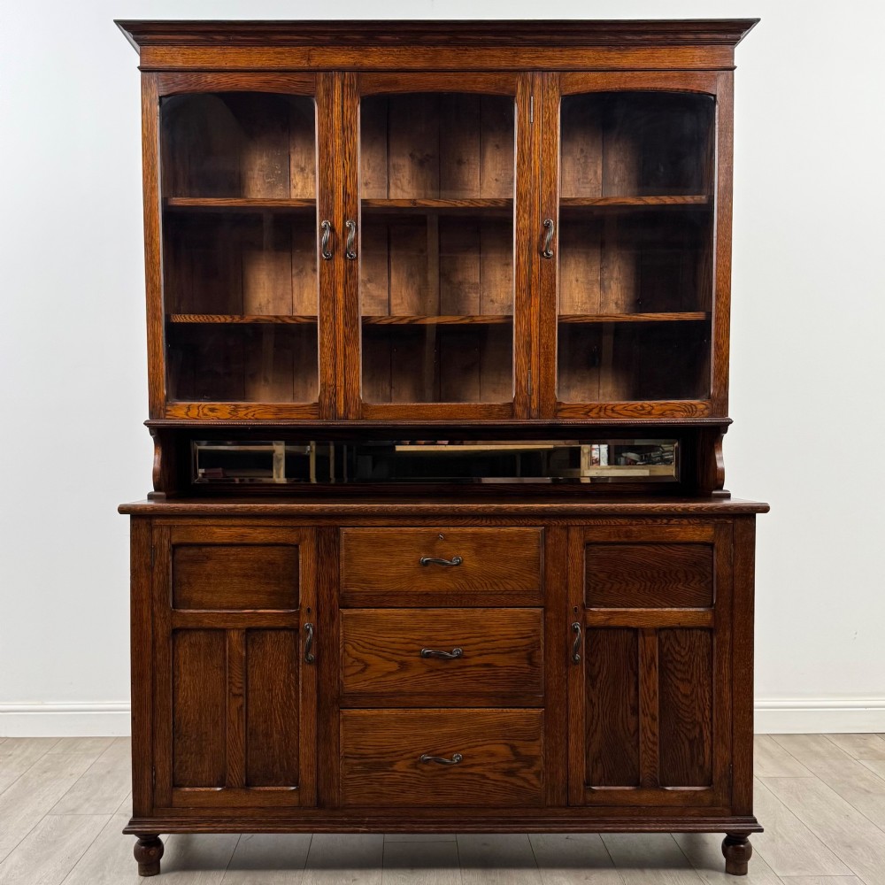 Antique 20th Century Good Quality Glazed Oak Dresser View II