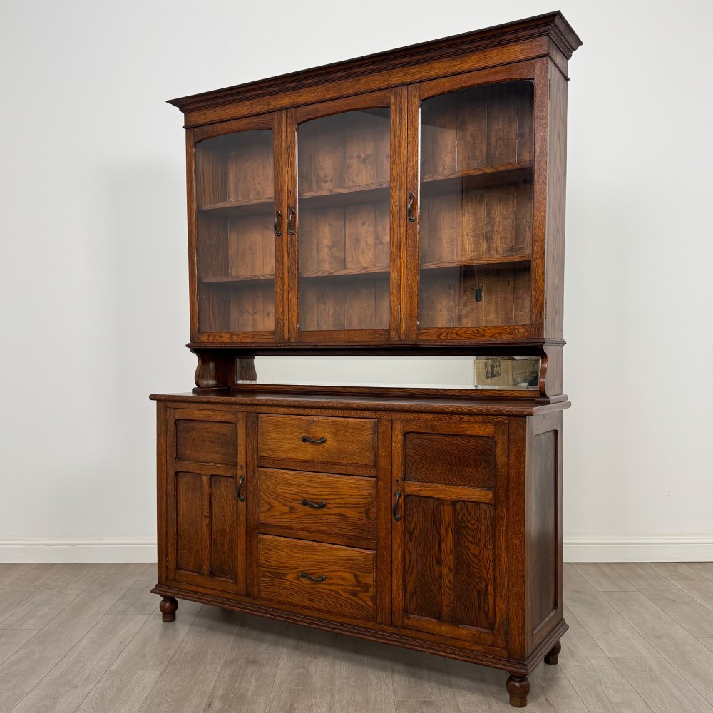 Antique 20th Century Good Quality Glazed Oak Dresser View IV
