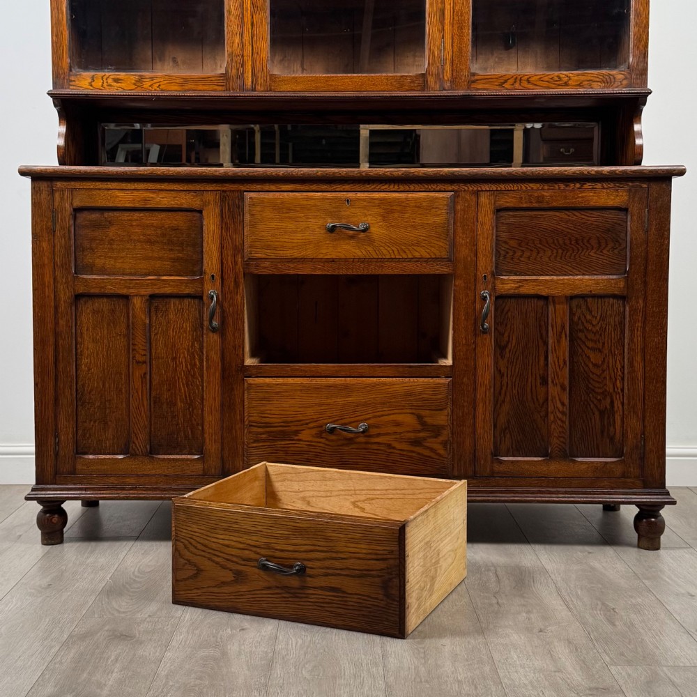 Antique 20th Century Good Quality Glazed Oak Dresser View XII