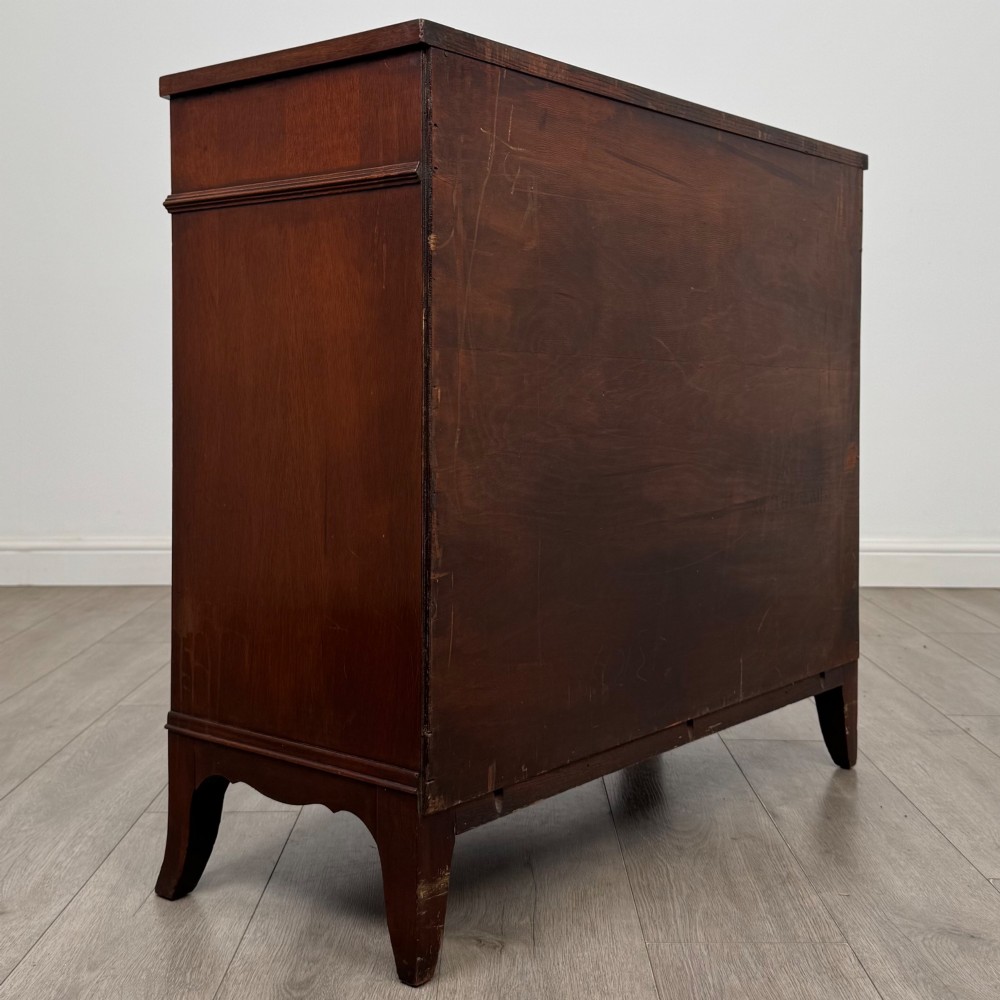 Antique 20th Century Bow Front Chest Of Drawers In Mahogany View IV