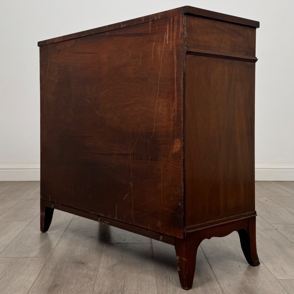 Antique 20th Century Bow Front Chest Of Drawers In Mahogany View VI
