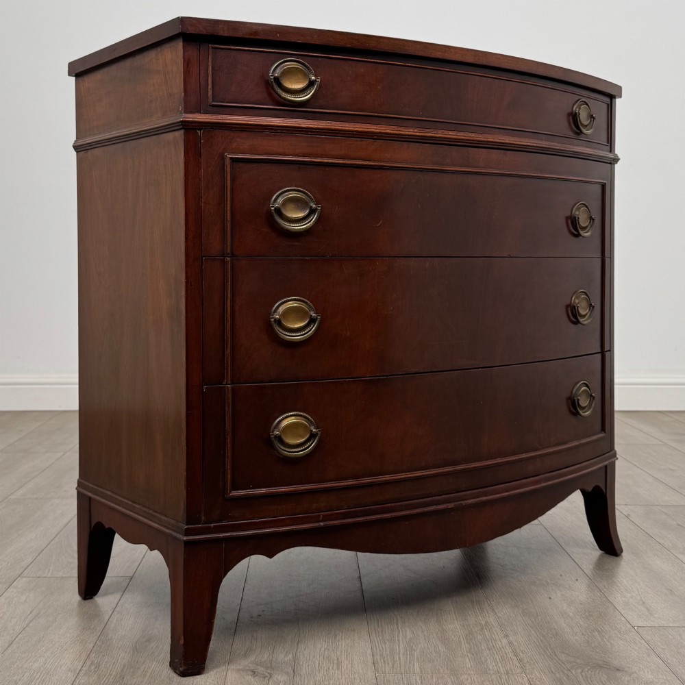 Antique 20th Century Bow Front Chest Of Drawers In Mahogany View VIII