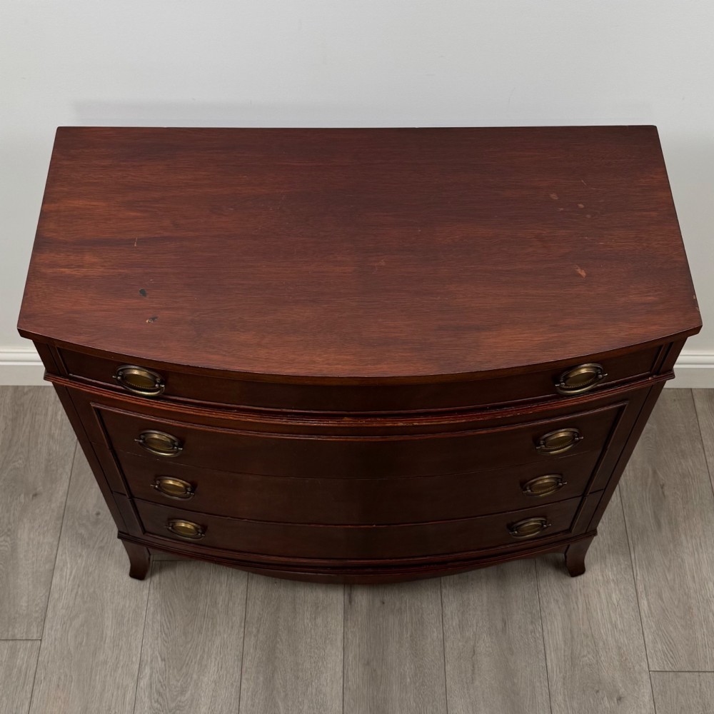 Antique 20th Century Bow Front Chest Of Drawers In Mahogany View IX