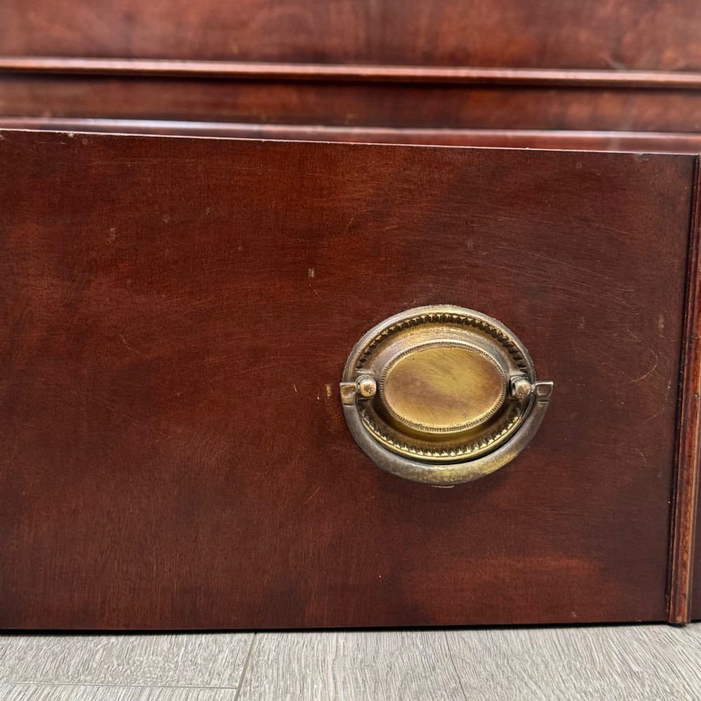 Antique 20th Century Bow Front Chest Of Drawers In Mahogany View XI