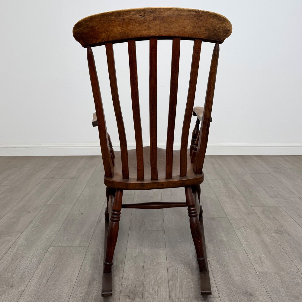 Antique 20th Century Farmhouse Rocking Chair In Elm View IV