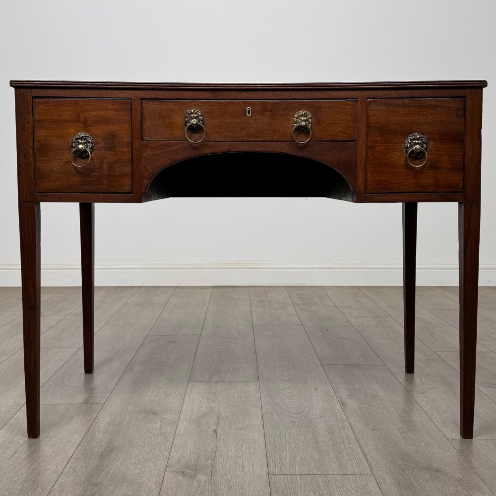 Antique 18th Century Georgian Writing Table In Mahogany