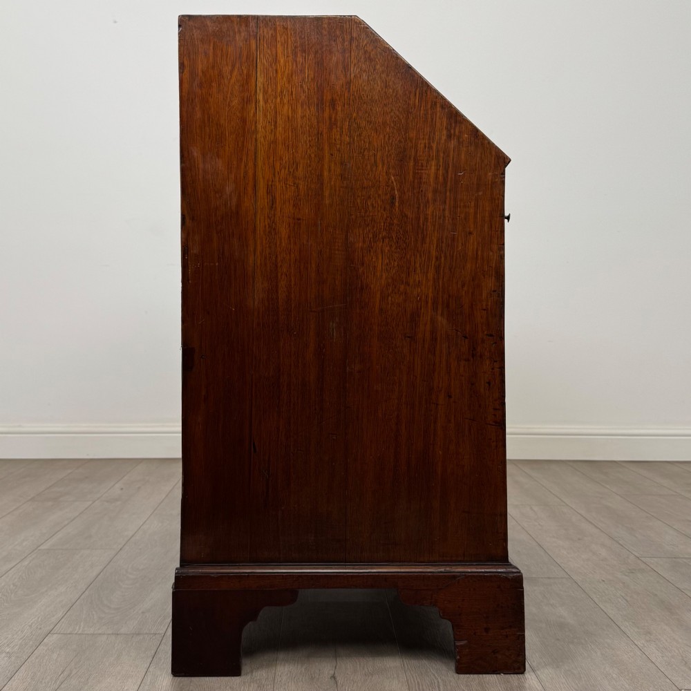 Antique 18th Century Georgian Bureau In Figured Mahogany View VIII