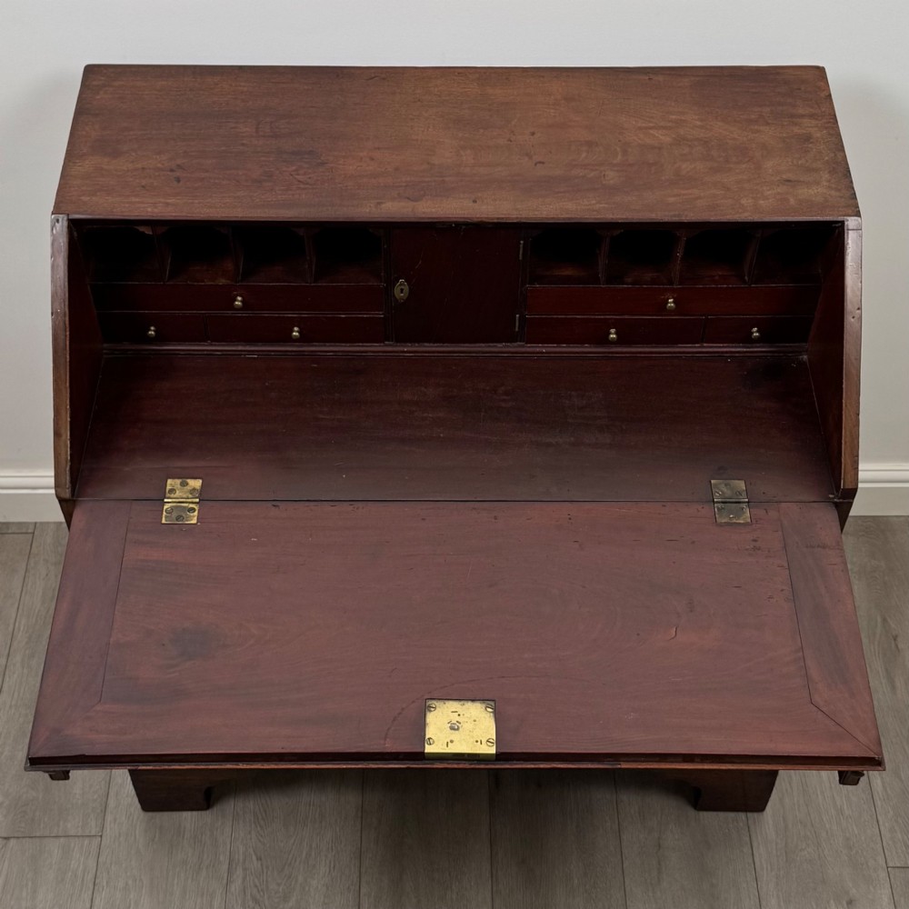 Antique 18th Century Georgian Bureau In Figured Mahogany View XI
