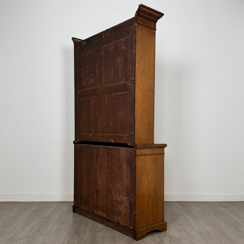 Antique 19th Century Fine Victorian Bookcase In Walnut View VIII