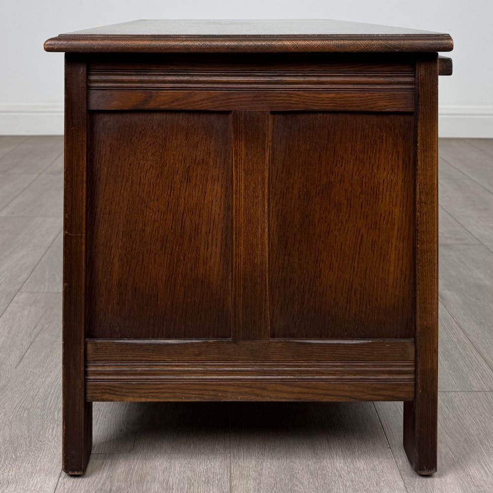 Antique 20th Century Linenfold Blanket Box In Oak View III