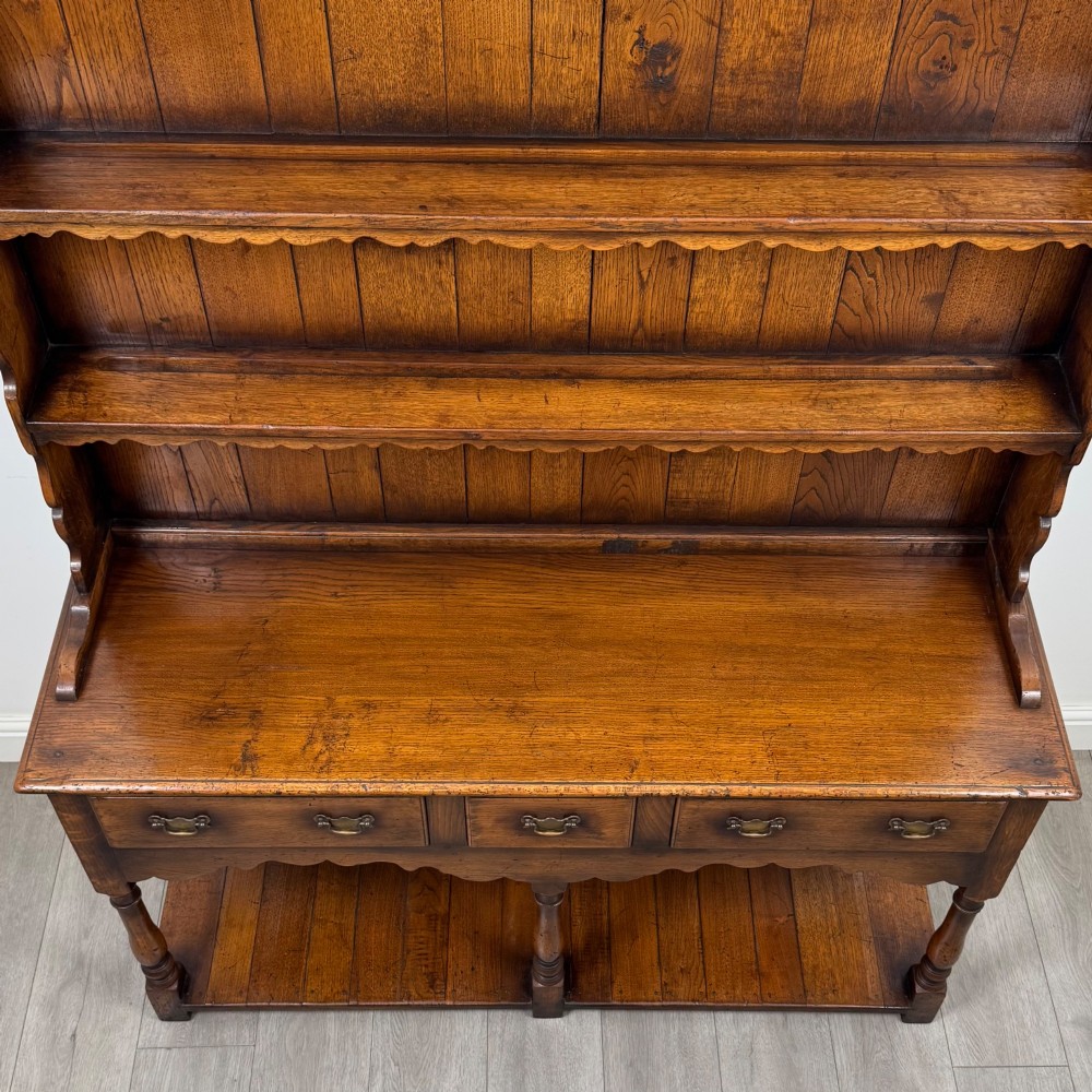 Antique 20th Century Fine Quality Welsh Dresser In Oak View IX