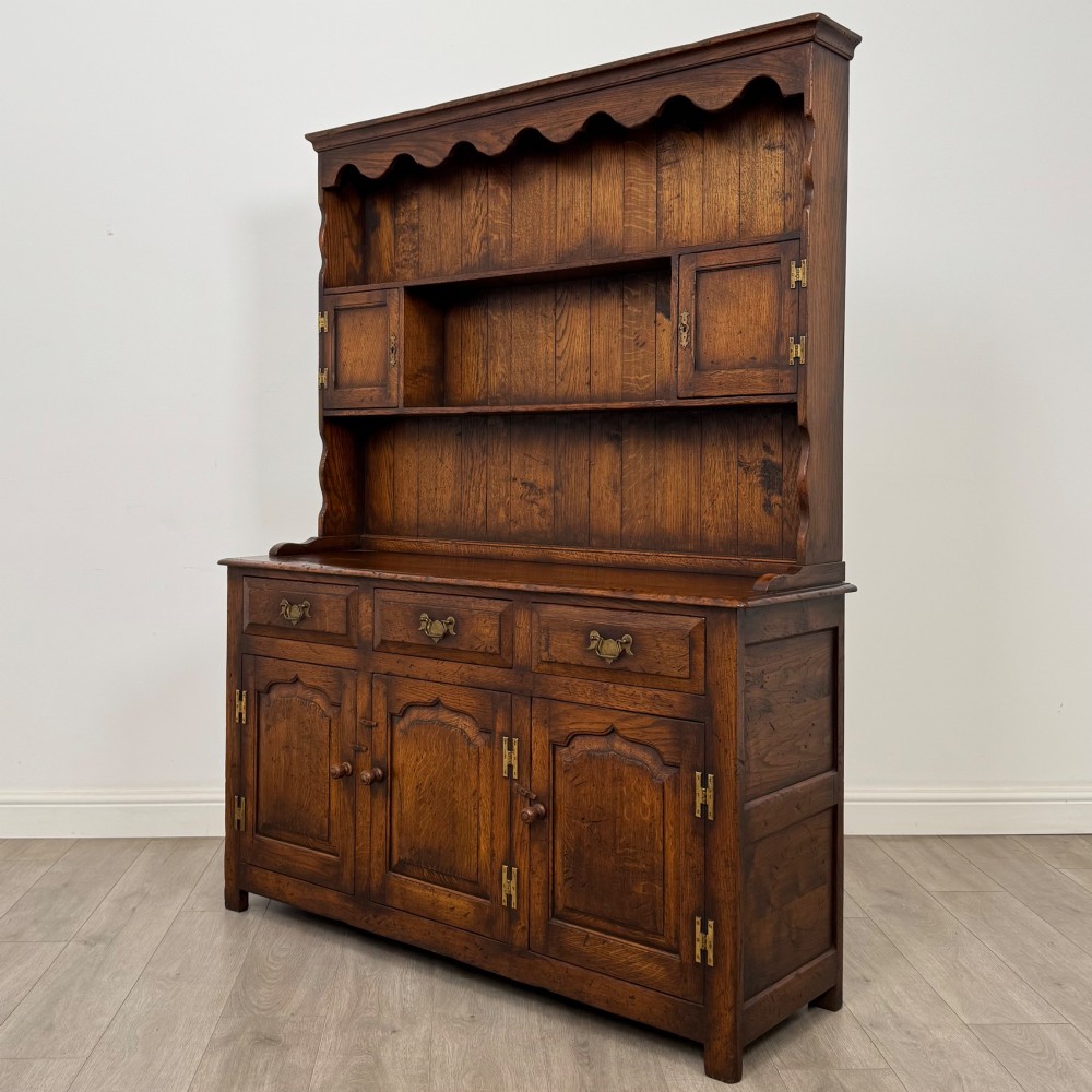 Antique 20th Century Farmhouse Welsh Dresser In Oak View III
